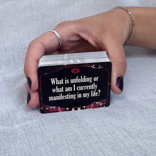 Pocket Oracle "Q" Deck – Question Cards for Readings